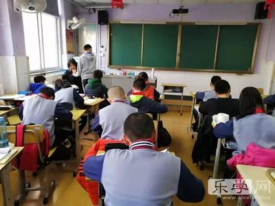 全面開展貼心校內(nèi)托管服務(wù)，解家長(zhǎng)后顧之憂