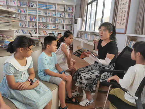 儋州官方帶娃 用舞蹈、繪畫與書法豐富中小學(xué)生暑期托管生活